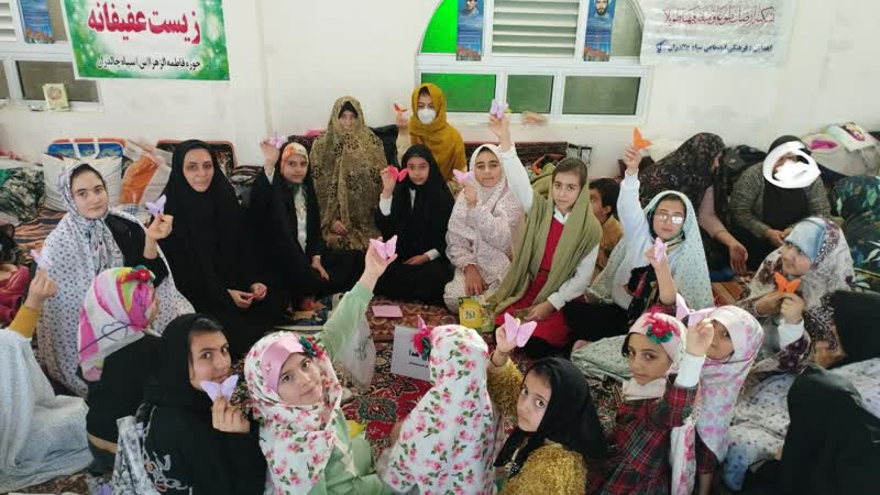 اعتکافی با طعم شیرین دخترانه