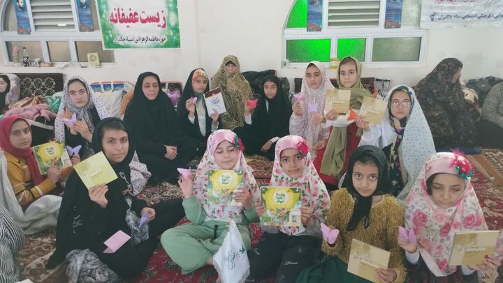 اعتکافی با طعم شیرین دخترانه