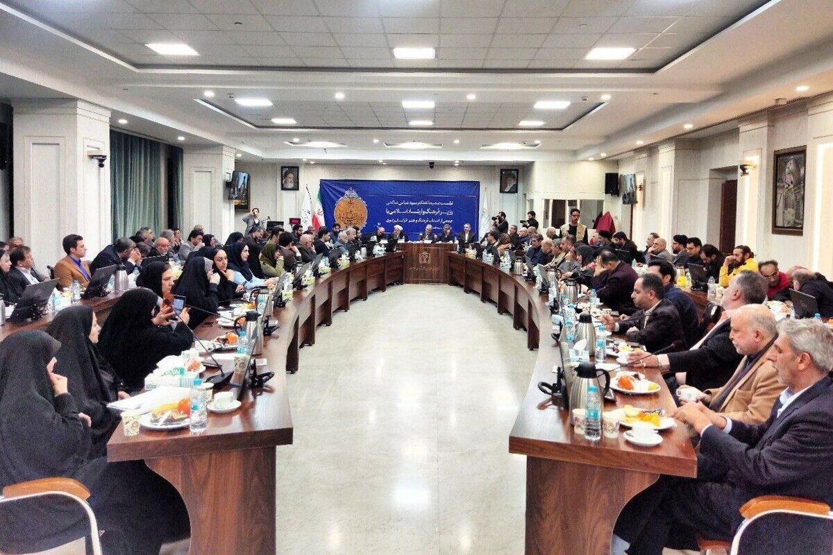 دیدار پربار وزیر ارشاد با فعالان فرهنگی و رسانهای مشهد