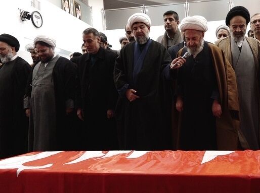 پیکر حجت الاسلام والمسلمین سقای بی‌ریا در قم تشییع شد