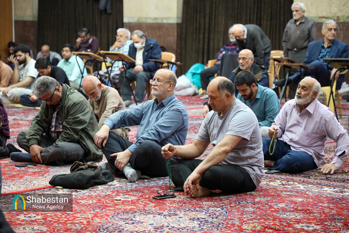 اعتکافی برای مراقبان خاموش سلامت روان