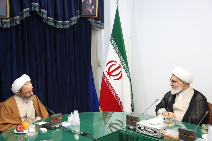 قوانین باید از نظامات فقهی تدوین شود