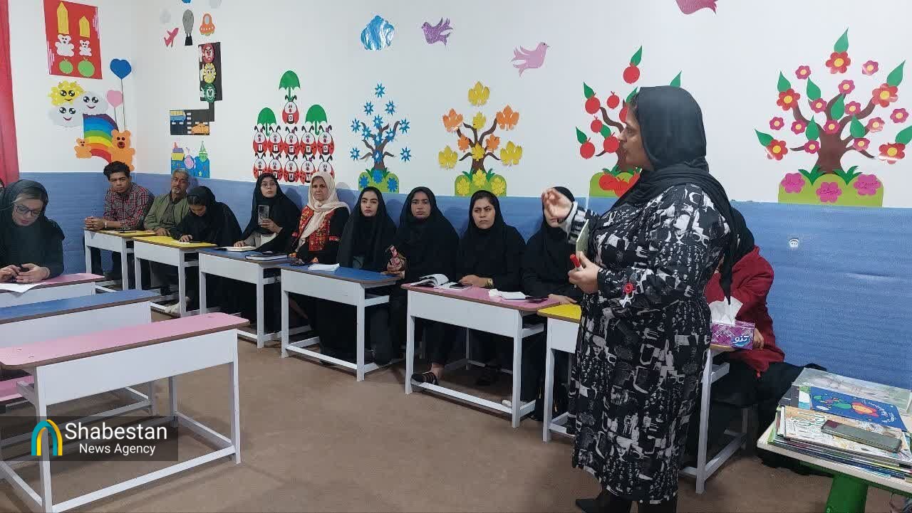 گام های بلند کانون فاطمه ها در توانمندسازی مروجین کتاب