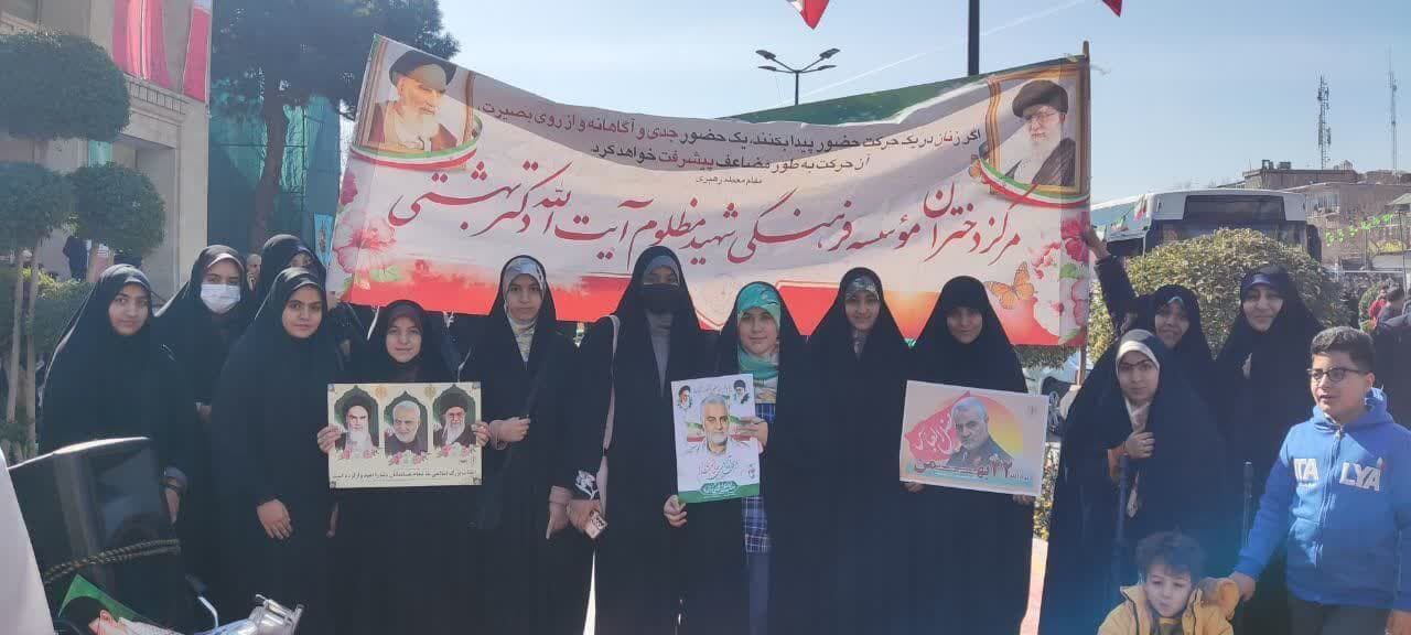 مسجدی از دل تاریخ و باب طبع همه سلیقهها