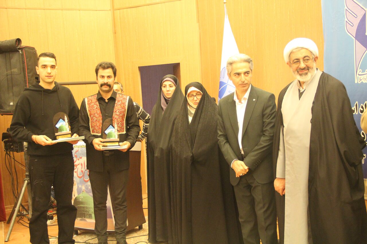 چهارمین جشنواره ملی مولودیخوانی نبودی در سنندج به کار خود پایان داد