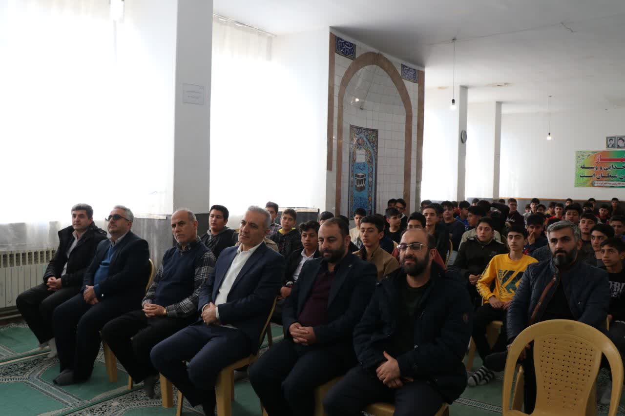 اردوی تربیتی و آموزشی ویژه نوجوان در مهاباد برگزار شد