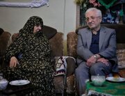 دیدار استاندار خراسان شمالی با مادر شهید «محمودرضا موفق یساقی»