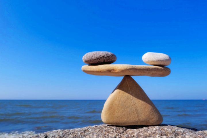 زندگی به شرط تعادل؛ دنیا را جدی بگیر، آخرت را فراموش نکن!