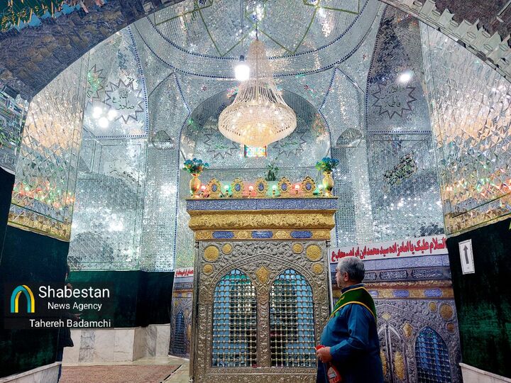 آستان مقدس امامزاده محمد(علیه‌السلام) کرمان مهیای ماه عزاداری شد