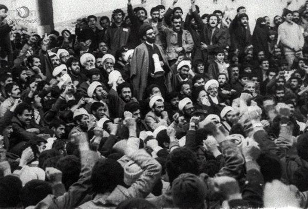 مسجدی که دولت بختیار را مجبور به عقبنشینی کرد