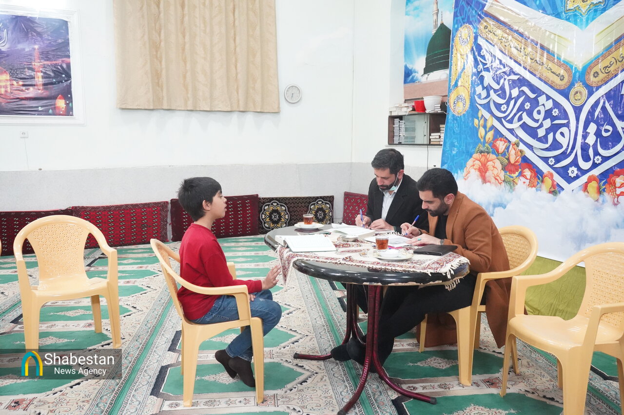 حکایت جذب بچه‌ها به مسجد با مهمانی آیه‌ها