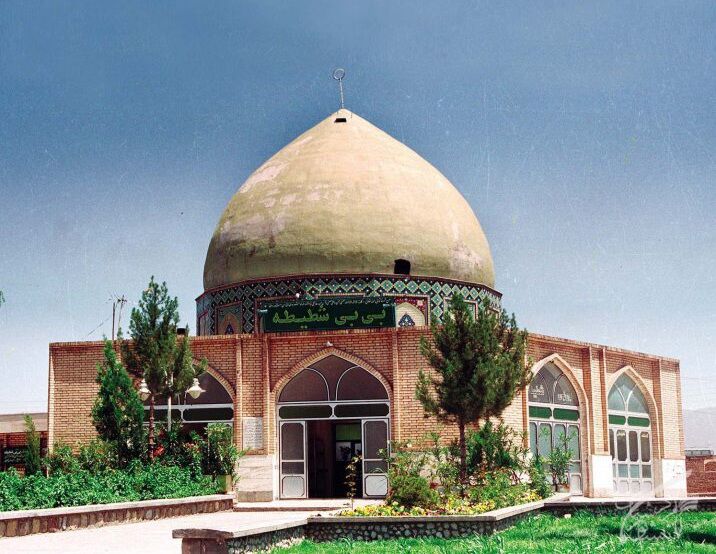 بی بی شطیطه، بانوی صالحه نیشابوری که موسیابنجعفر(ع) بر بدنش نماز خواند