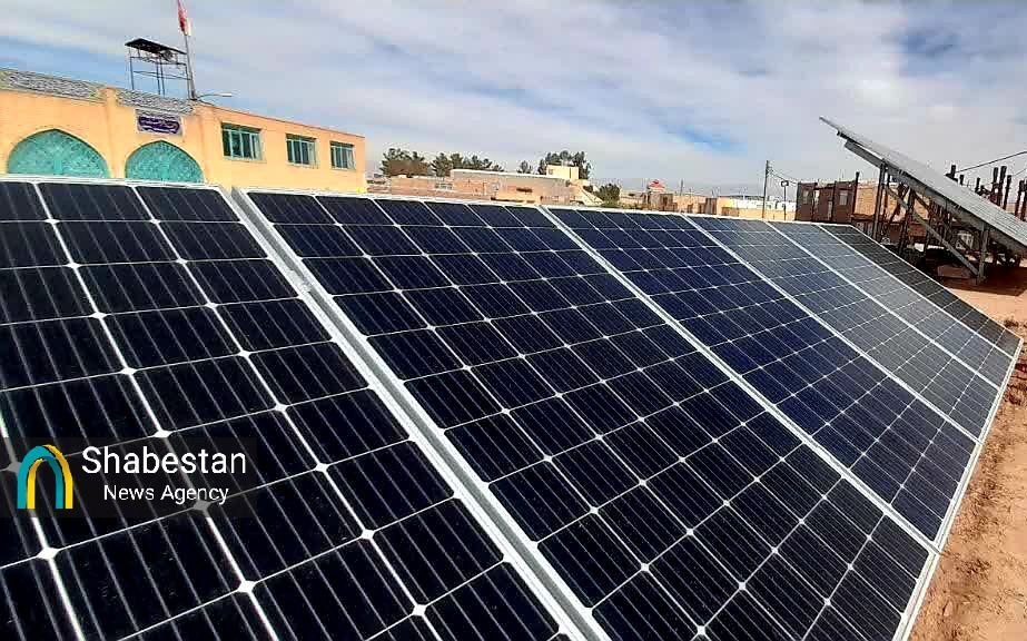 پنلهایی در دل مسجد که چراغ اقتصادی محله صادقآباد رفسنجان را روشن کرد