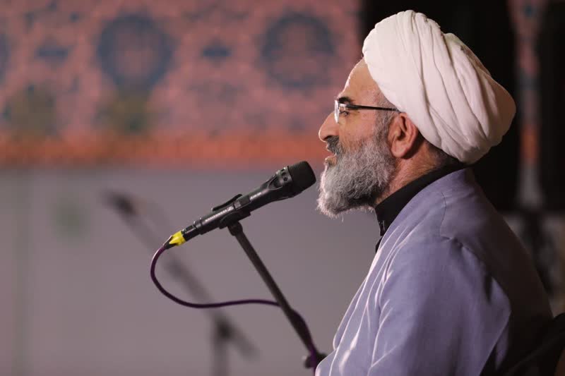 امام موسی کاظم(ع) مظهر صبر، حلم و بخشندگی است