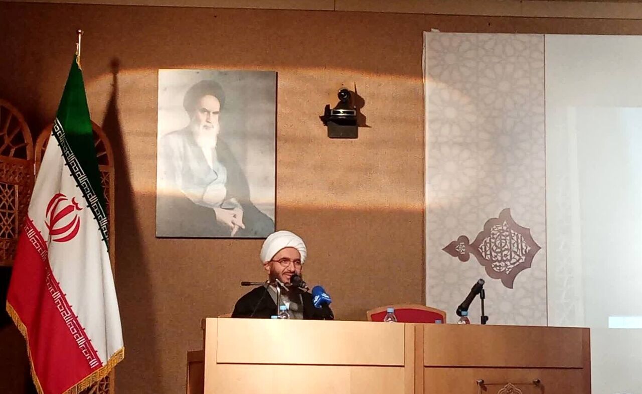 حجتالاسلام حاجعلیاکبری: بعثت پیامبر(ص) احیای میراث انبیای سلف بود/خاخام حمامی لالهزار: همزیستی ادیان در ایران سابقه طولانی دارد