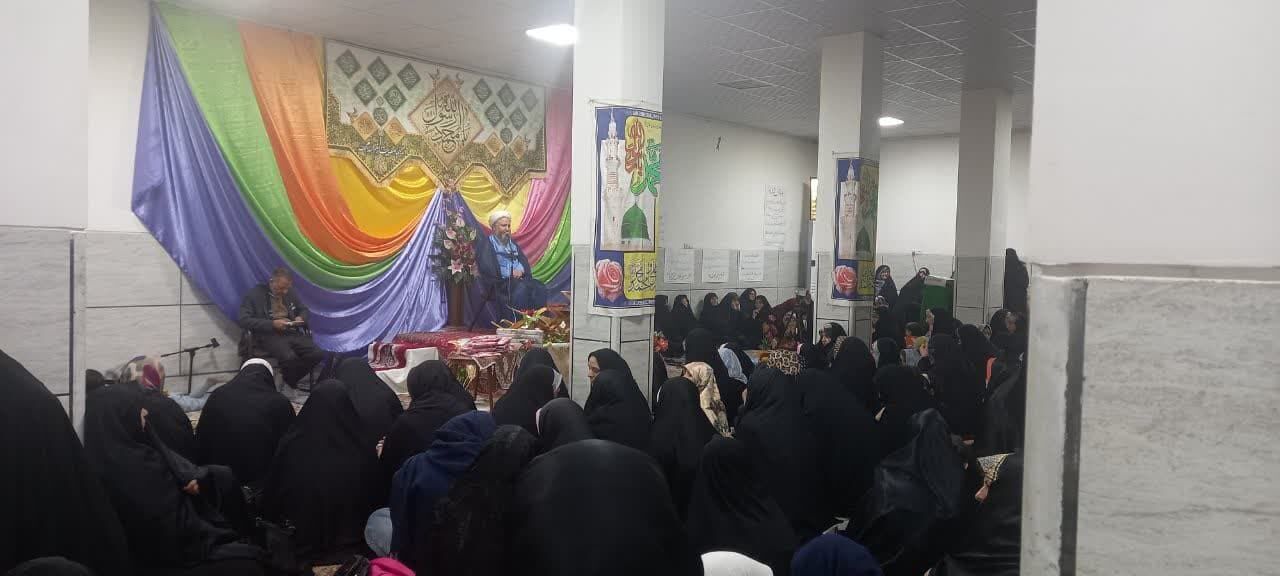 محفل انس و تدبّر در قرآن کریم در آران و بیدگل برگزار شد