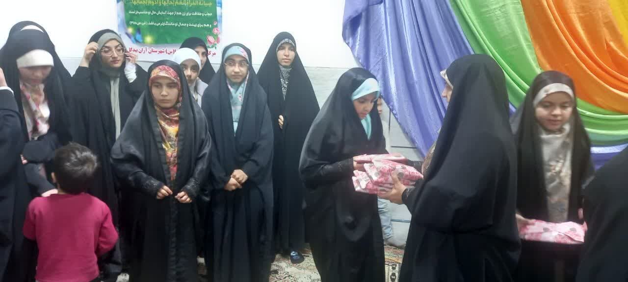 محفل انس و تدبّر در قرآن کریم در آران و بیدگل برگزار شد