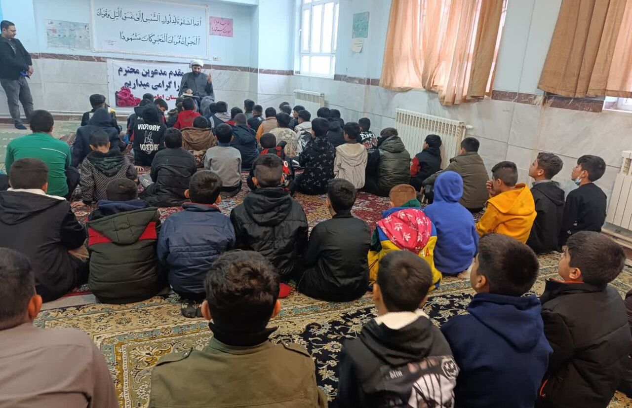 برپایی جشن های مدرسه محور عید سعید مبعث در شهرک مهدیه