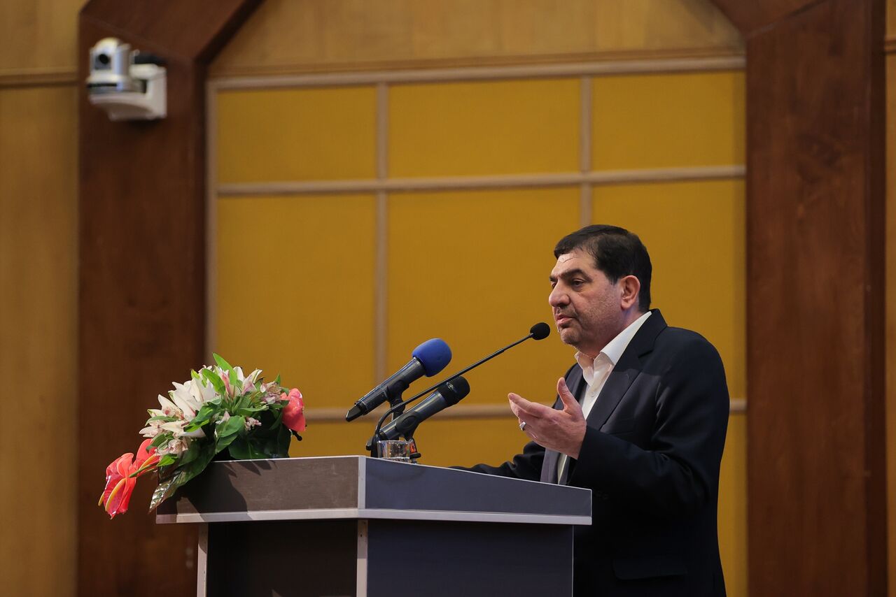 آیت‌الله اراکی: گزاره‌های فقهی قانونی هوش مصنوعی مشخص شود/مخبر: جوانان نخبه قضیه فناوری‌ها را حل می‌کنند