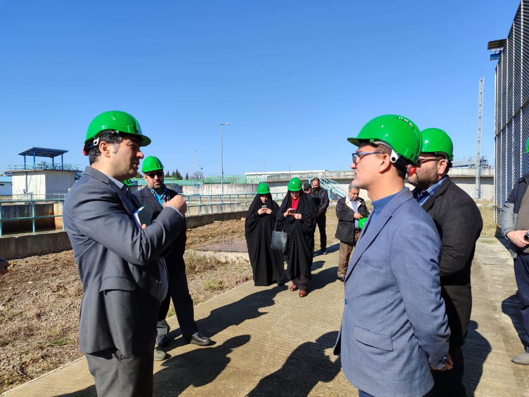 بازدید کاروان روایان پیشرفت بسیج رسانه از تصفیه خانه بزرگ آب گیلان