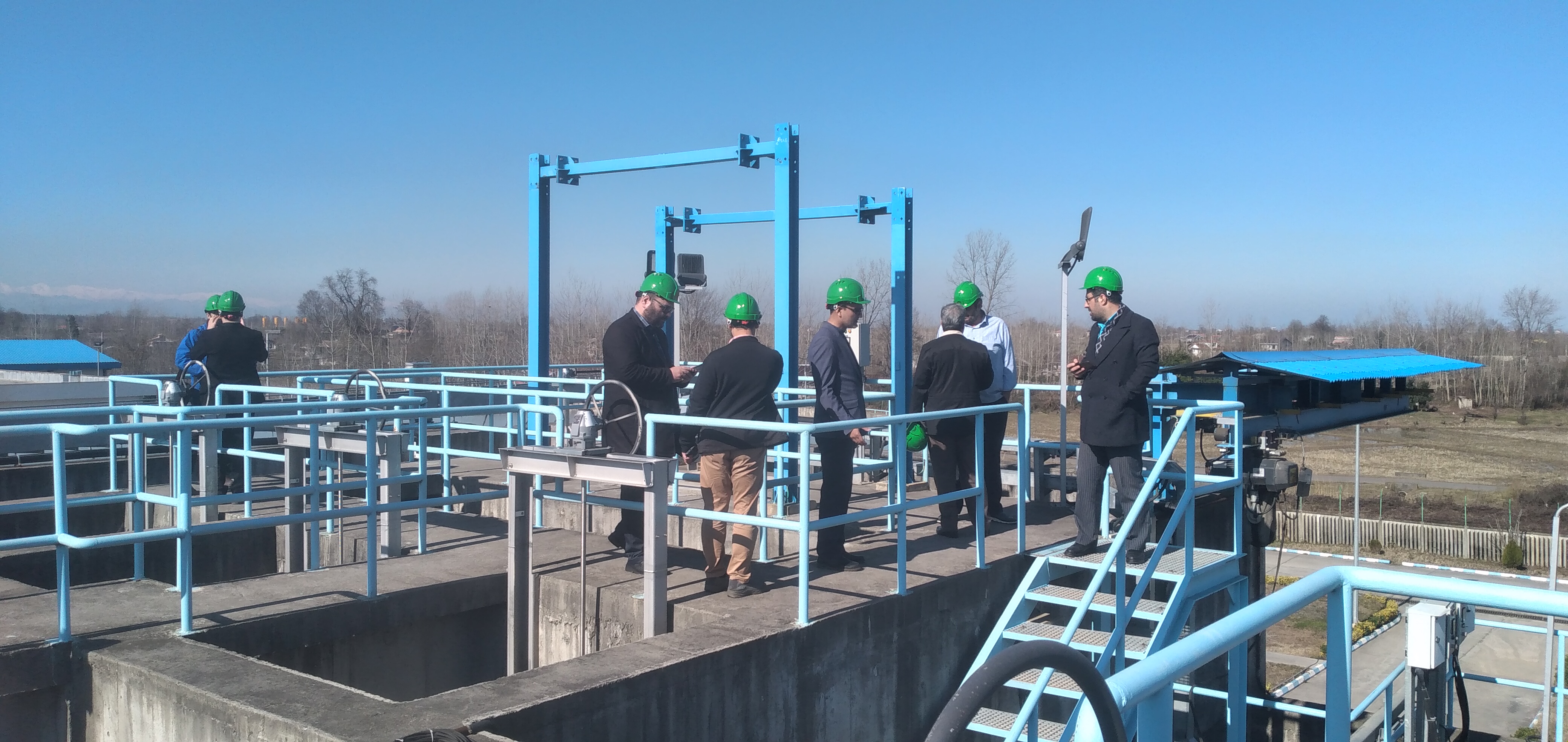 بازدید کاروان روایان پیشرفت بسیج رسانه از تصفیه خانه بزرگ آب گیلان