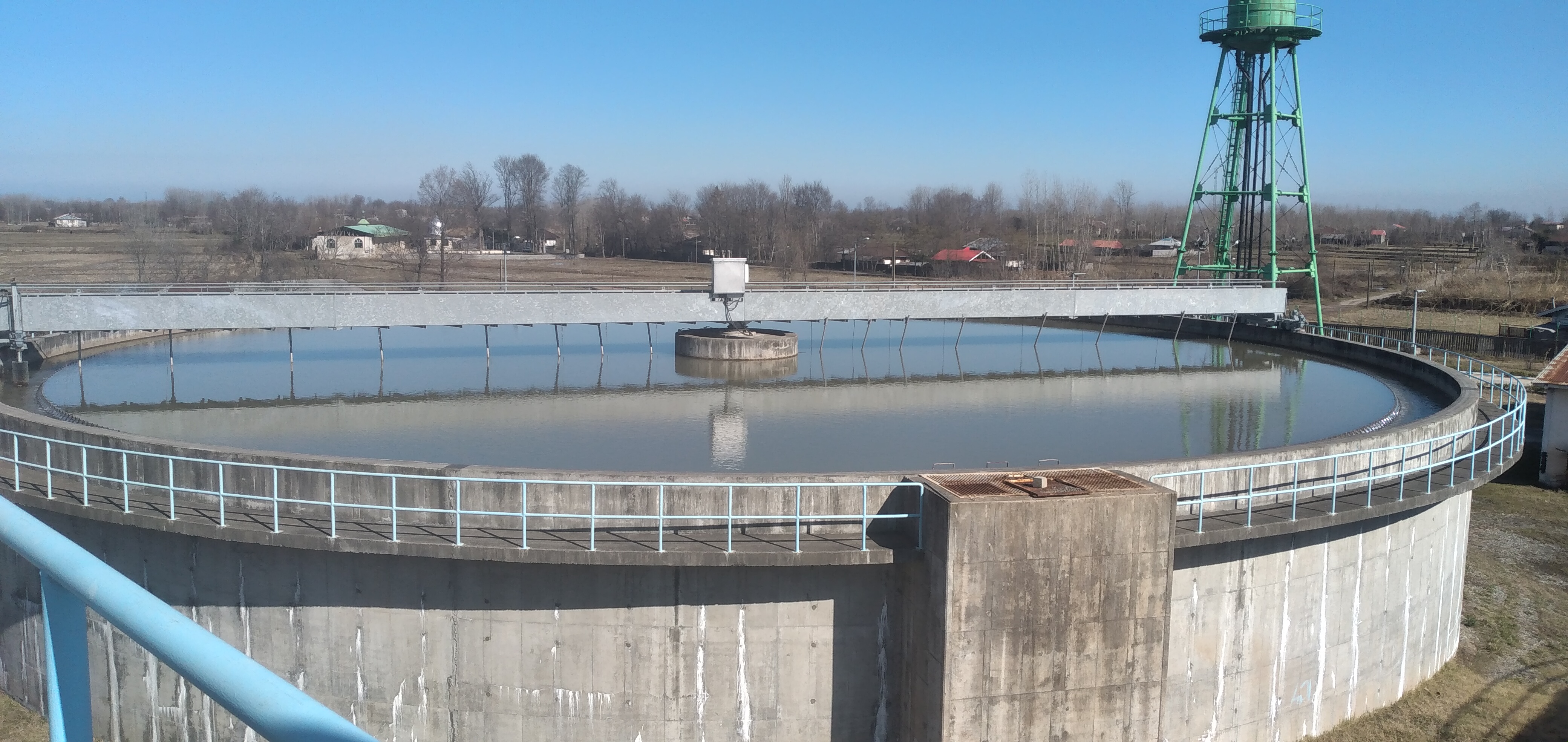 بازدید کاروان روایان پیشرفت بسیج رسانه از تصفیه خانه بزرگ آب گیلان