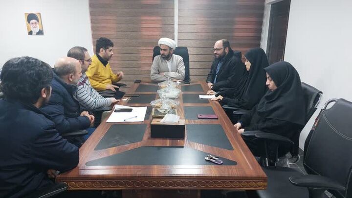 جریان انقلاب اسلامی در خاستگاه مسجد و با محوریت مردم، تبیین می‌شود