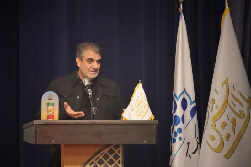 برگزیدگان سومین رویداد بین المللی «ملت امام حسین (ع)» در سمنان معرفی و تجلیل شدند