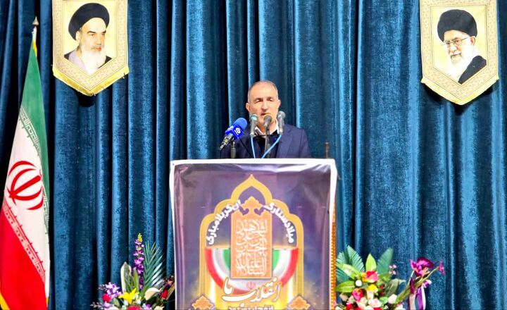 نسل نوجوان و جوان با دستاوردهای انقلاب اسلامی آگاه شوند