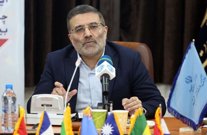 چهل‌وسومین جشنواره فیلم فجر در قم برگزار می‌شود