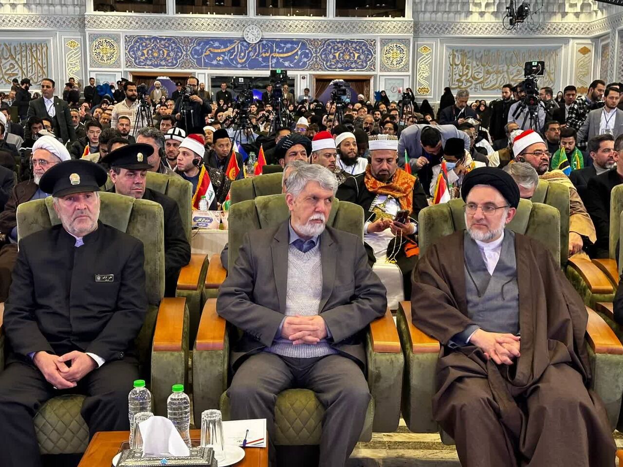 اهل بیت باب فهم قرآن هستند