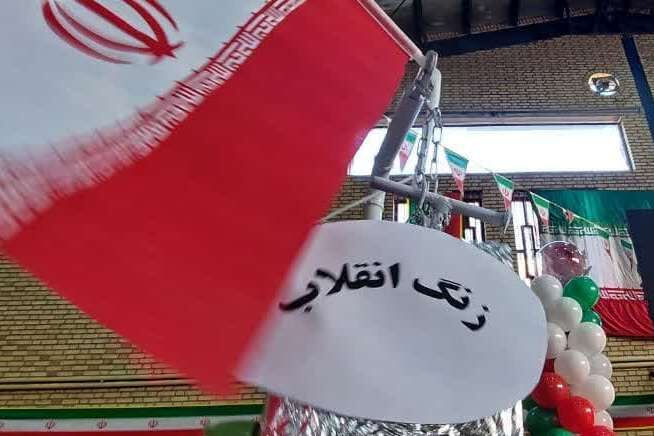 دانش‌آموزان گلستانی زنگ انقلاب را در ۳۸۰۰ مدرسه به صدا درآوردند