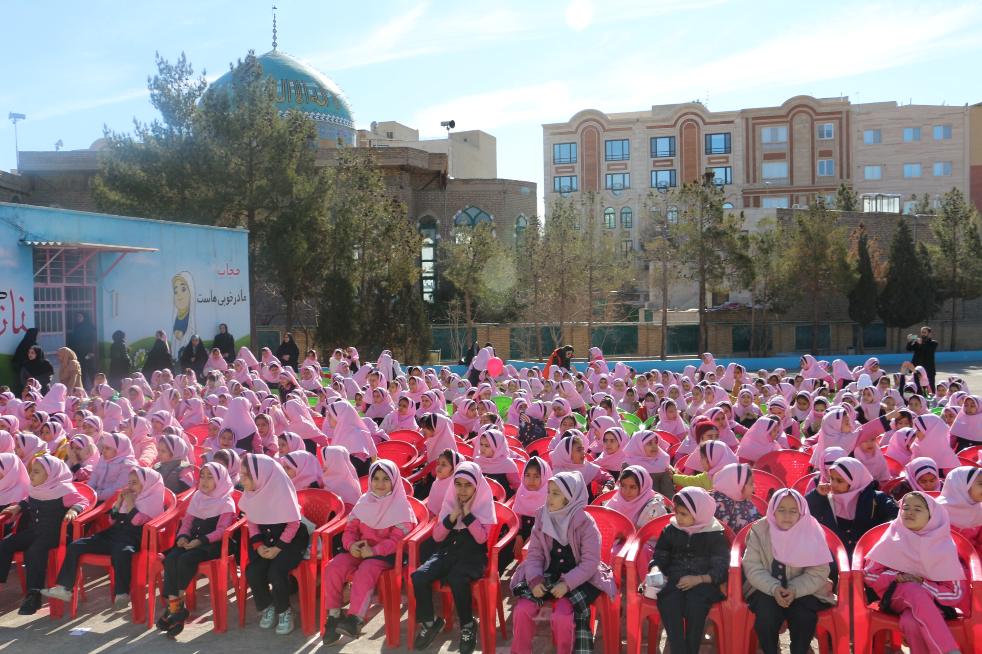 برگزاری جشن حضور تا ظهور در دبستان دخترانه نیمه شعبان سمنان