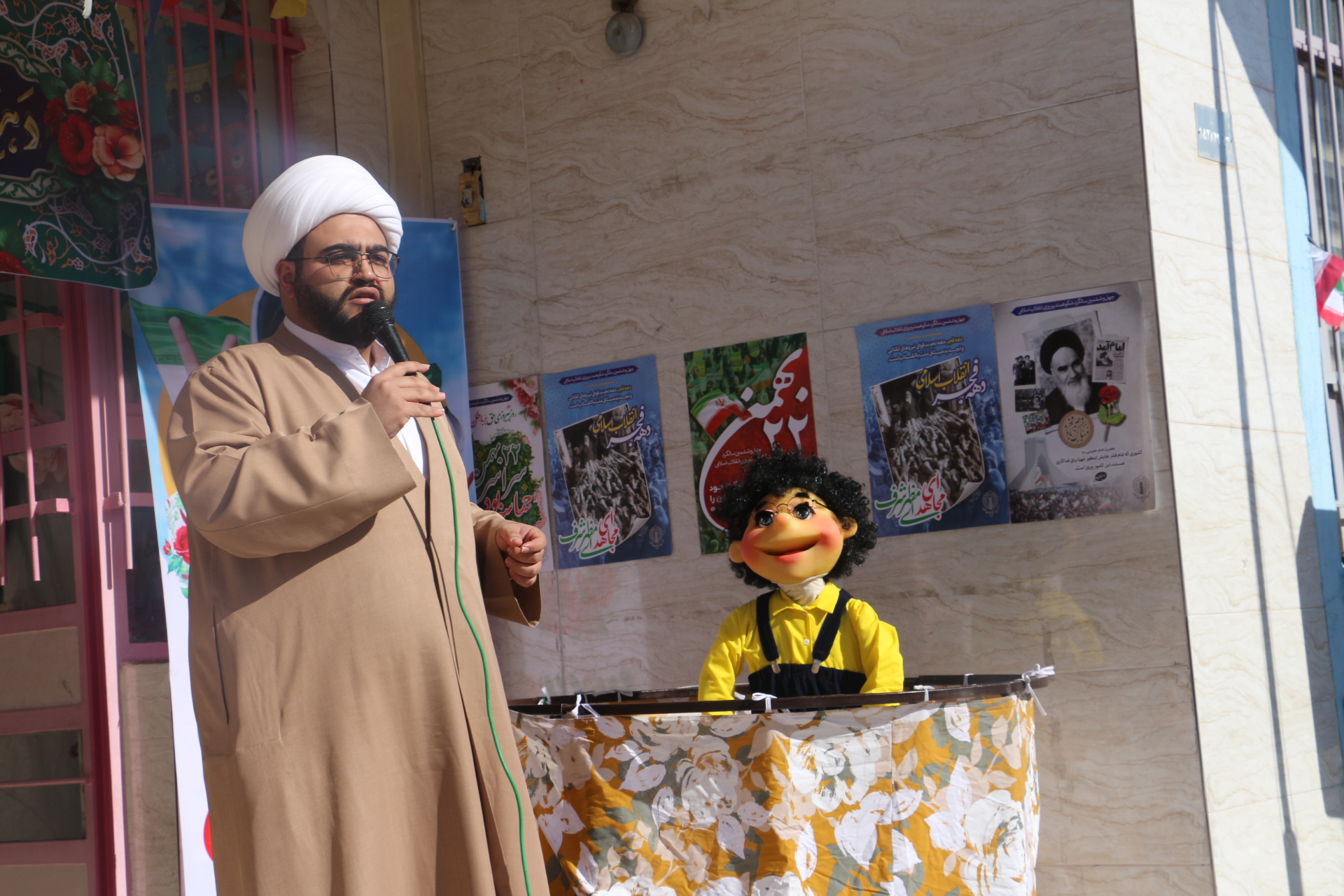 برگزاری جشن حضور تا ظهور در دبستان دخترانه نیمه شعبان سمنان