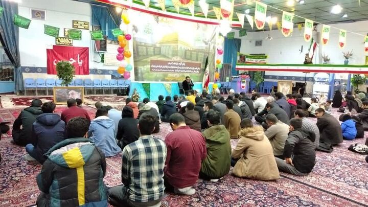 جشن‌های مردمی انقلاب در ۶۵۰ کانون شهری و روستایی استان کرمانشاه برپا می‌شود