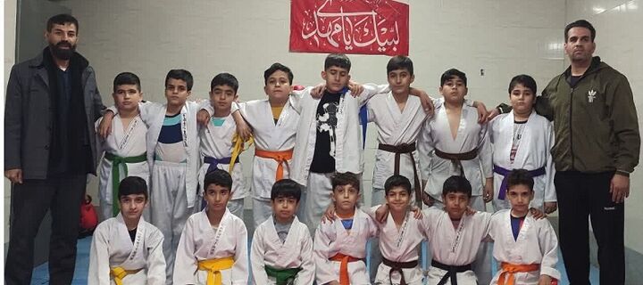 آغاز مسابقات ورزشی جام فجر در کانون بقیه الله الاعظم