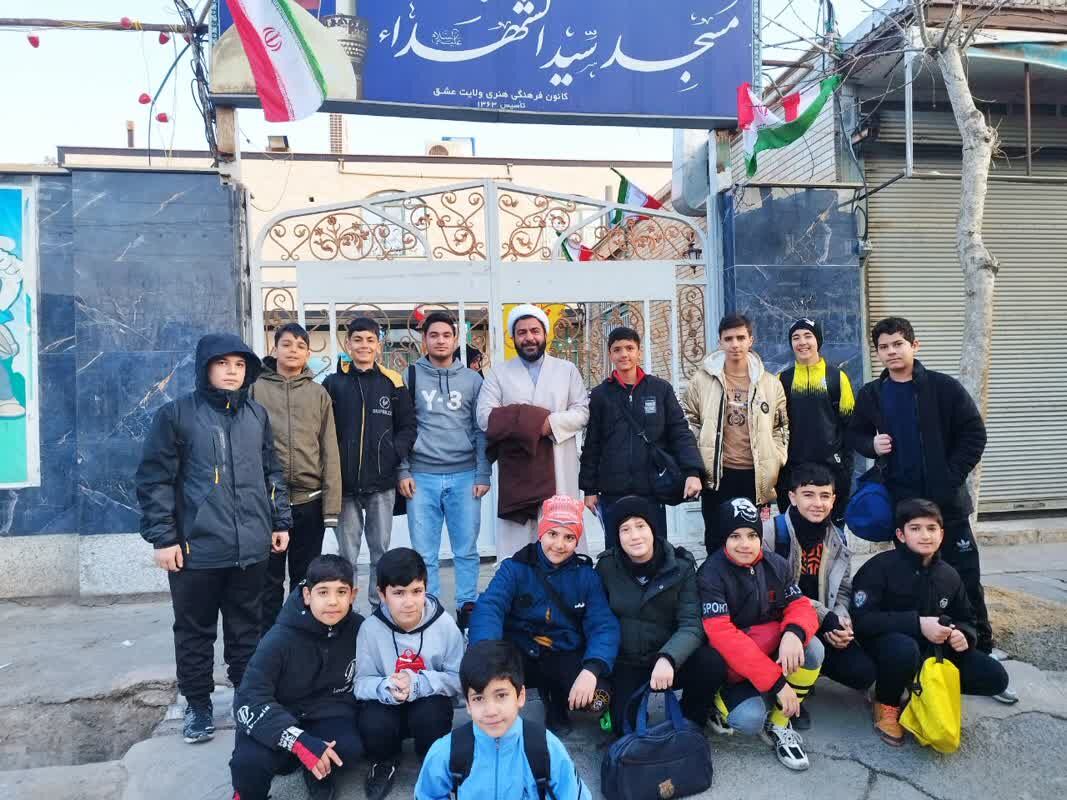 چهاردهمین دوره مسابقات فوتسال دهه فجر با شرکت ۶۰ تیم در کرج برپا شد