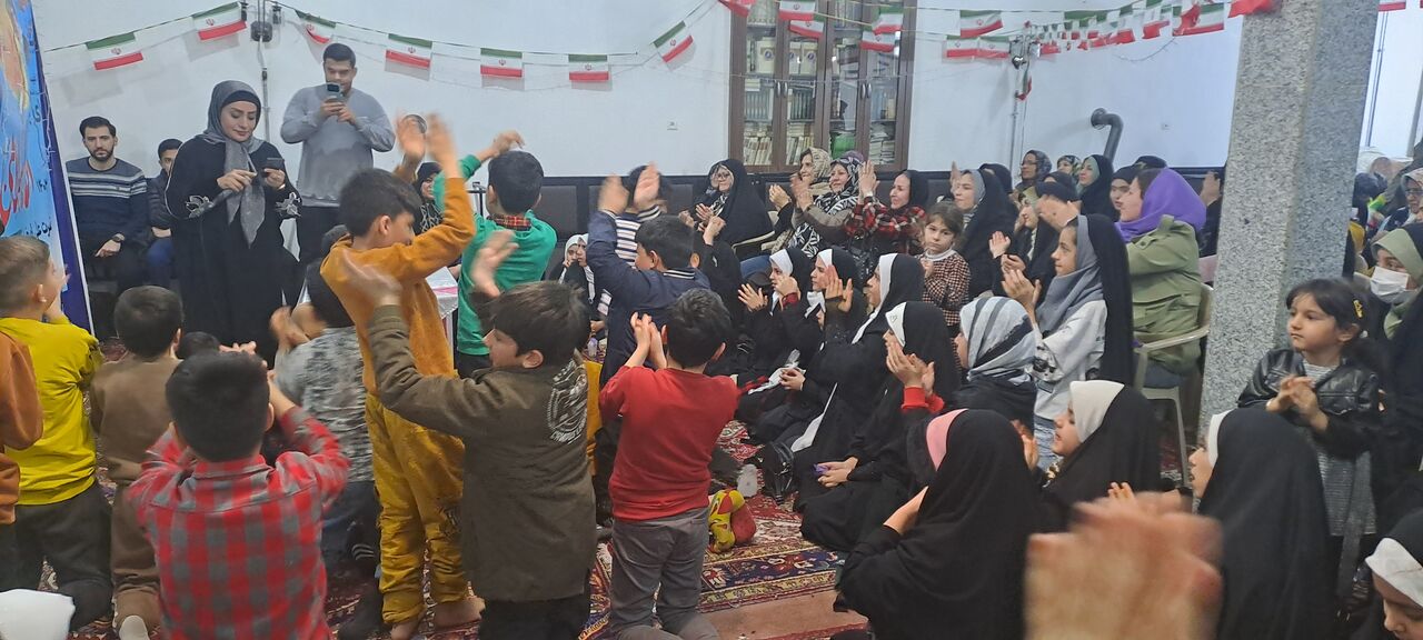 بانوان ارومیهای؛ پرچمدار جشن «محلهای به وسعت انقلاب اسلامی»