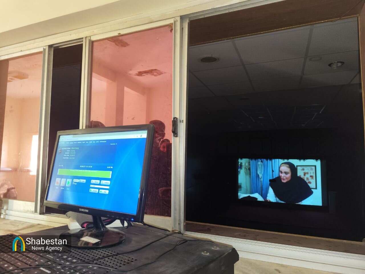 جشنواره فیلم فجر جنوب کرمان آغاز شد/ضعیف بودن اینترنت دلیل تاخیر در اکران فیلم های سینمایی فجر