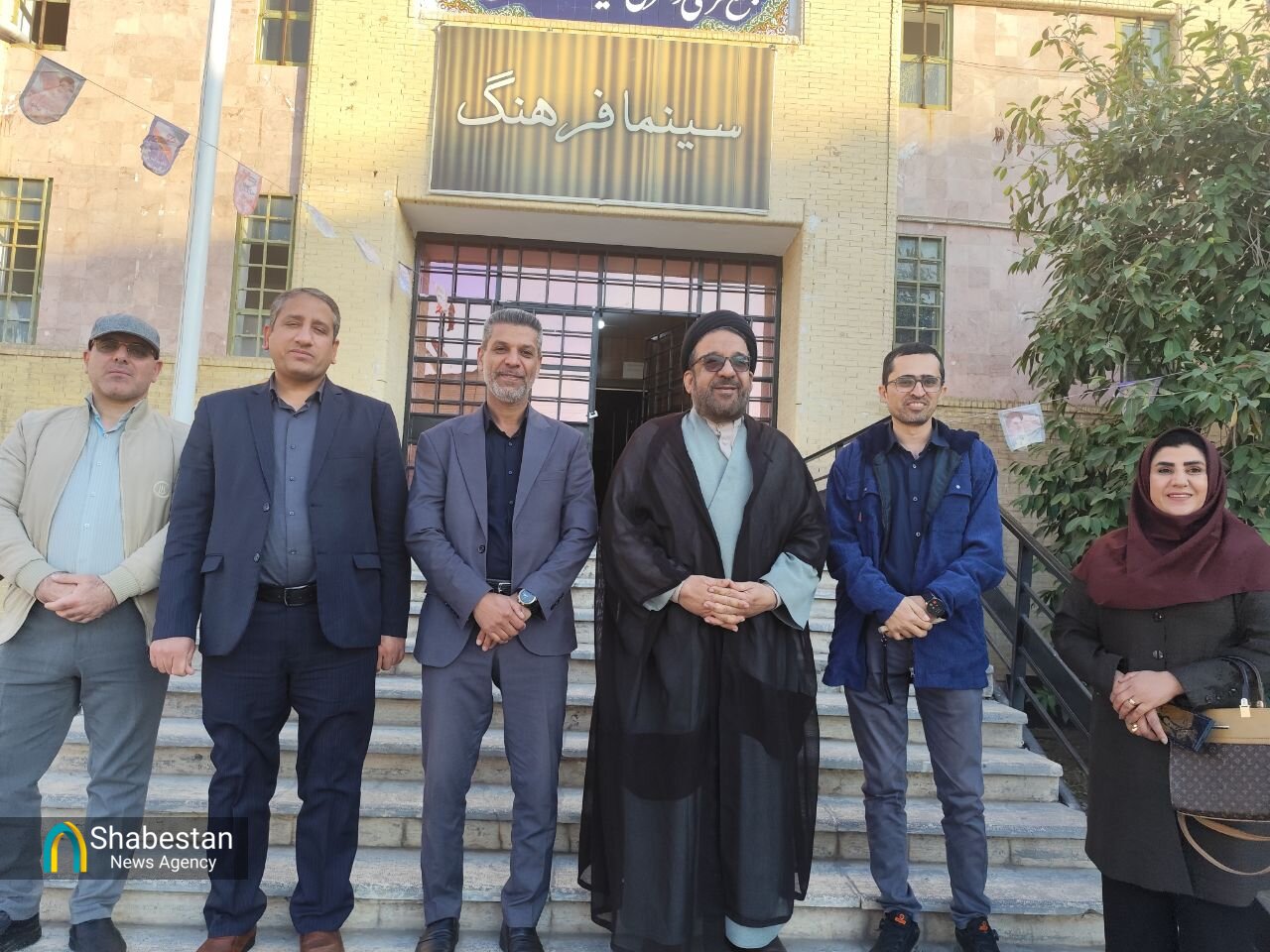 جشنواره فیلم فجر جنوب کرمان آغاز شد/ضعیف بودن اینترنت دلیل تاخیر در اکران فیلم های سینمایی فجر