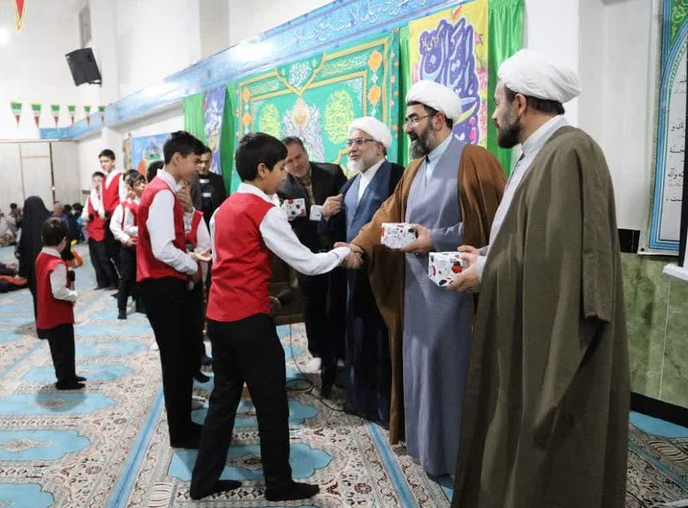 انقلاب اسلامی، انقلابی آگاهانه و از روی اعتقاد و باور است