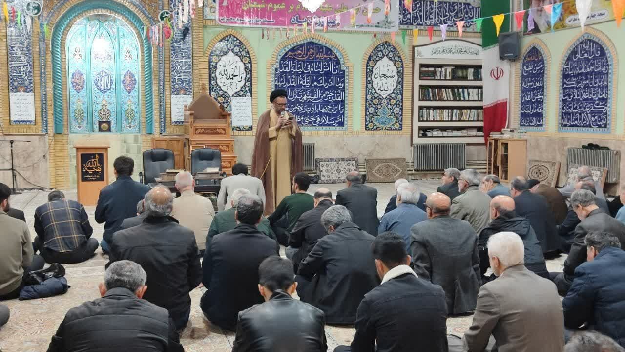 بزرگداشت سالگرد پیروزی انقلاب در کانون باقر العلوم کرمانشاه