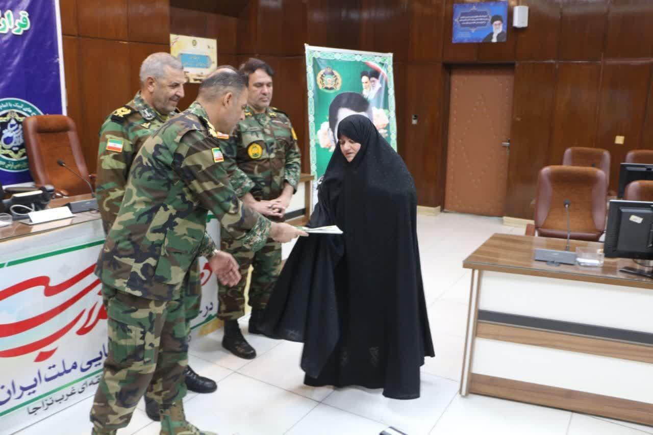 کار دشمن پنهان نگه داشتن حقایق و پیشرفت‌ها است