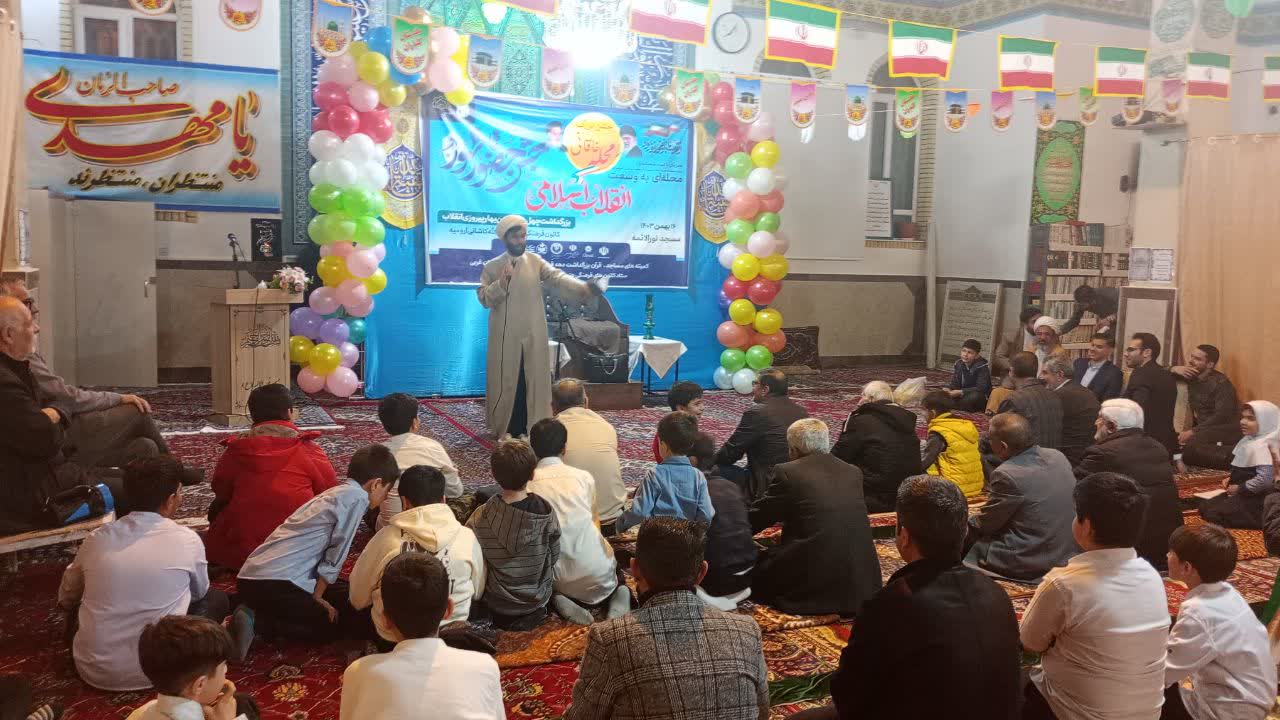 بچه مسجدی‌ها باید رسانه انقلاب باشند