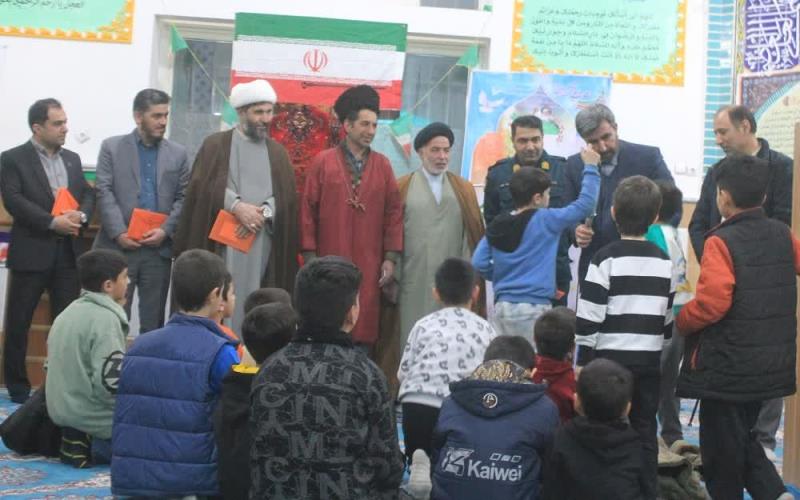 جشن انقلاب در ایستگاه هفتم، میهمان مسجدی های شهرک شاهد بجنورد شد
