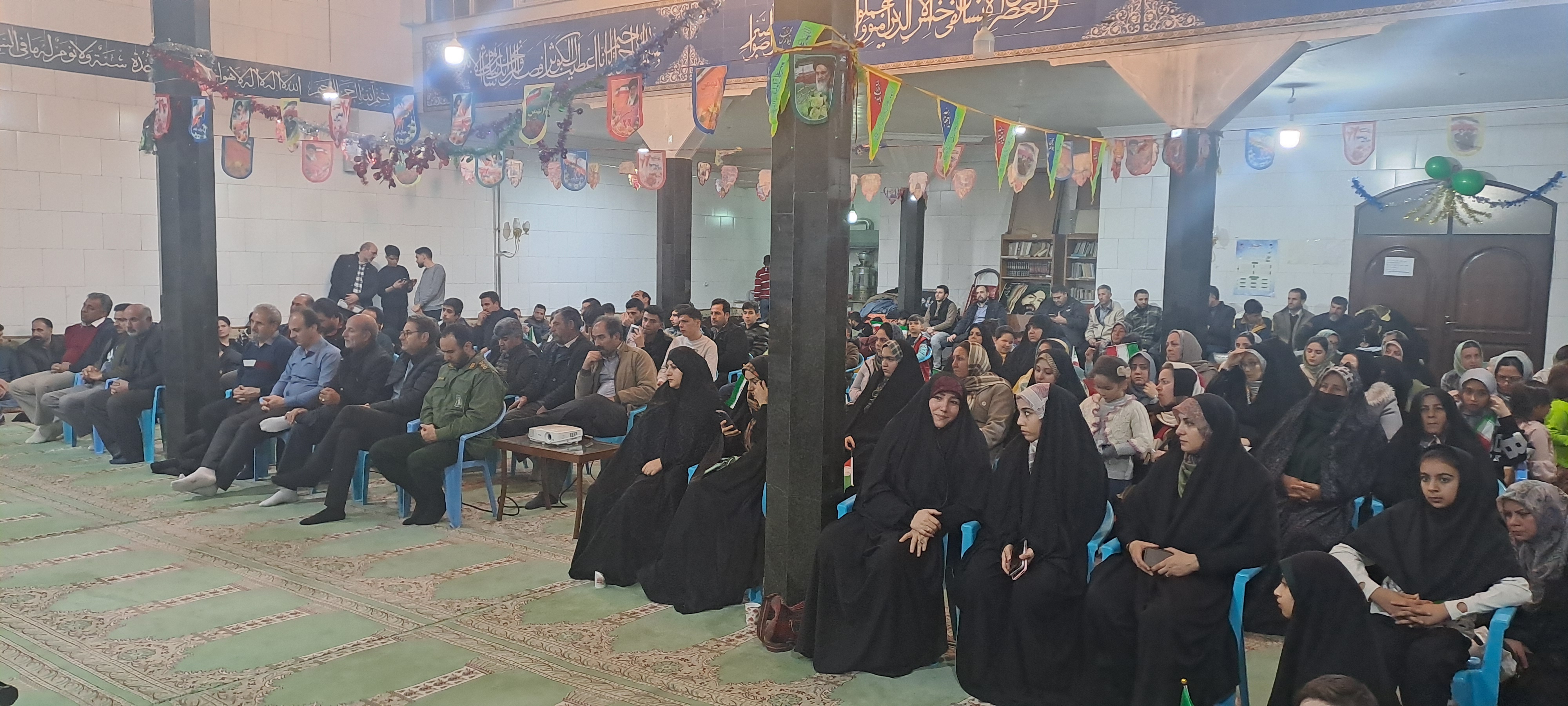 حضور کودکان و نوجوانان در فعالیتهای انقلابی و دینی مسجدی ضروری است