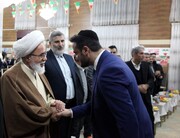 حضور نماینده ولی‌فقیه در استان و امام‌جمعه کرمانشاه در «کنیسا اتحاد کلیمیان» استان کرمانشاه