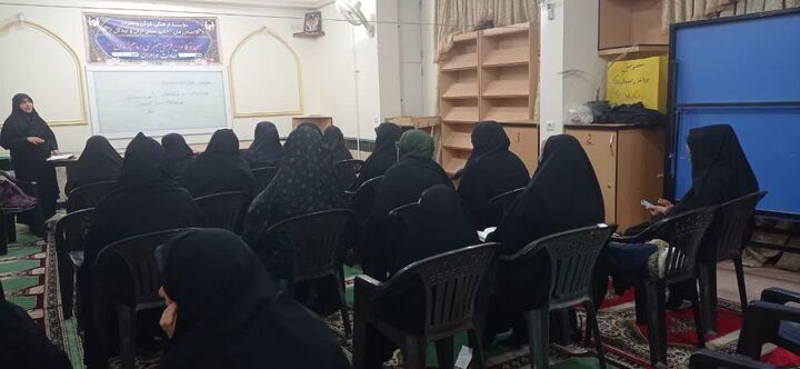 کارگاه توانمندسازی "تربیت بنیادی" در آران و بیدگل برگزار شد