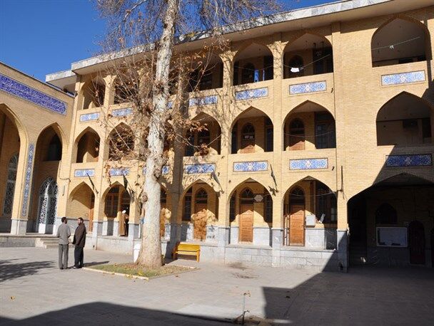 مجاهدتهای فراموش نشدنی جامعه روحانیت لرستان در دوران شکلگیری انقلاب