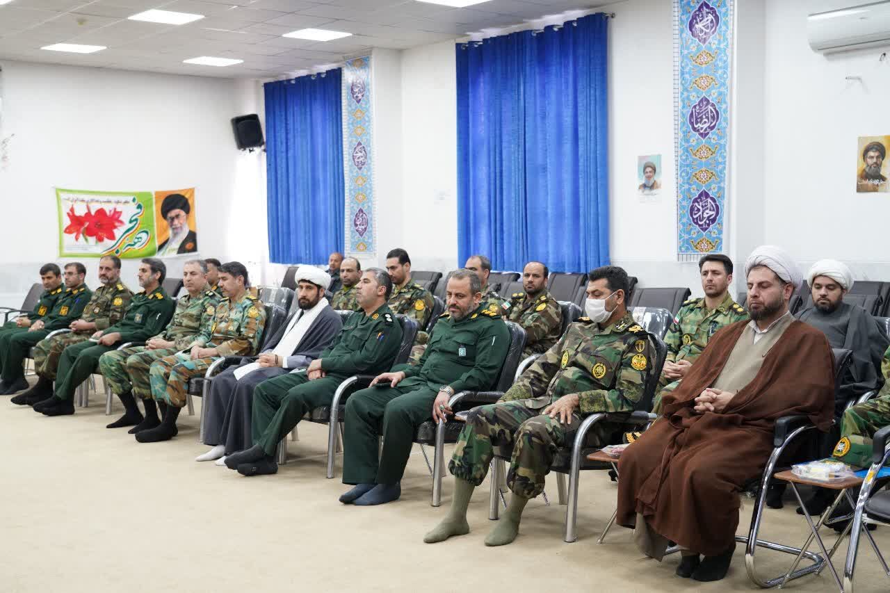 تشخیص بهموقع حق و امیدآفرینی درجامعه لازمه ادامه حرکت انقلاب درمسیر درست است